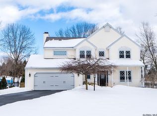 78 Mann Blvd, Halfmoon, NY 12065