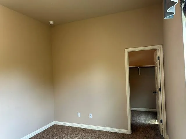 19500 Sangremon Way — Photo 34