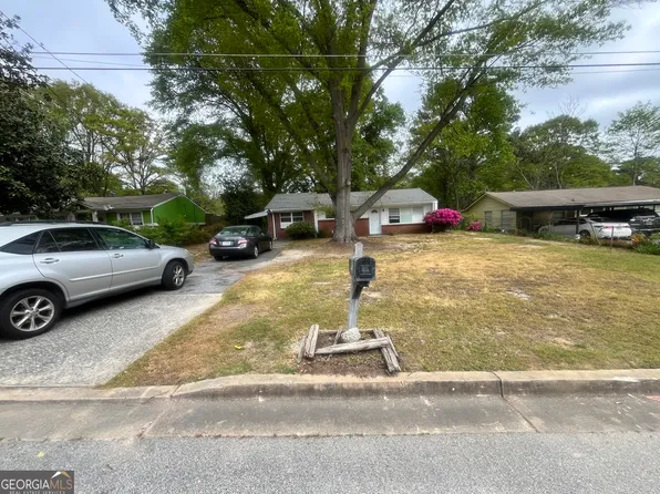 471 Ridgecrest Dr, Riverdale, GA 30274