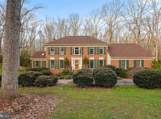 10534 Knollwood Dr, Manassas, VA 20111