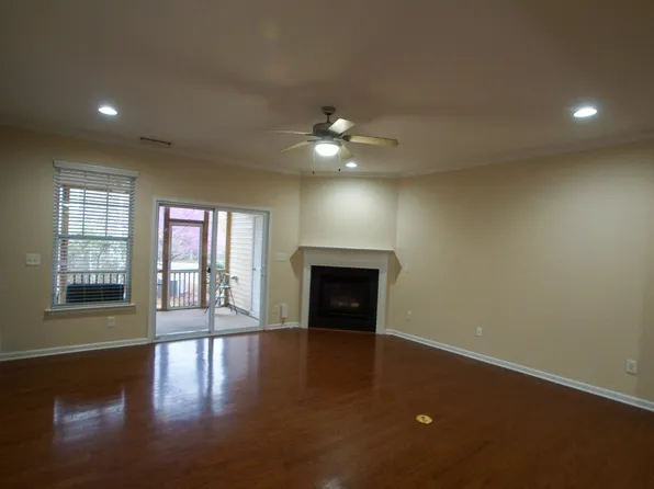 2404 Swans Rest Way #1, Raleigh, NC 27606