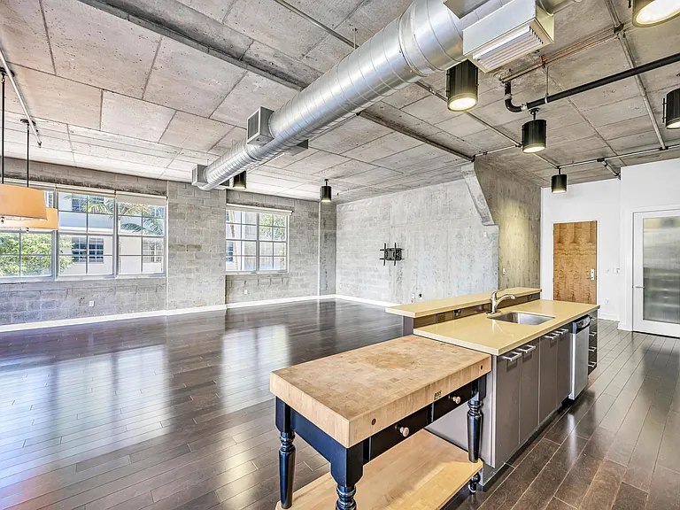 411 NW 1st Ave #202 — Photo 22