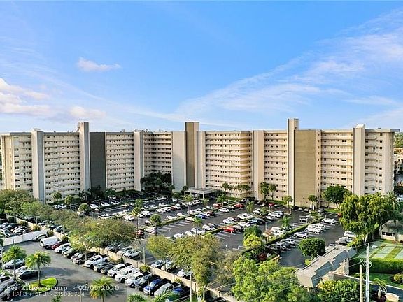 4th image of 801 S Federal Hwy APT 1010