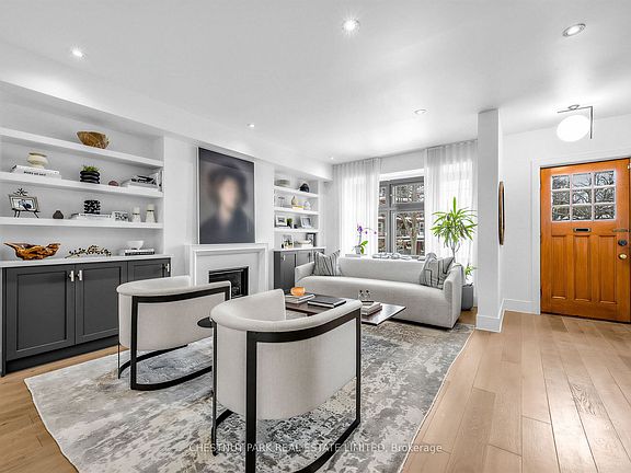 4th image of 35 Castle Frank Rd