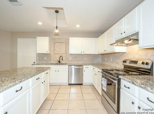 6346 Maverick Trail Dr, San Antonio, TX 78240