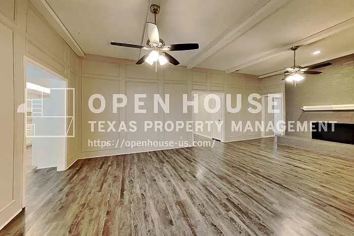 3 bed, 2.0 bath, 1963 sqft, $2,340 — Photo 4