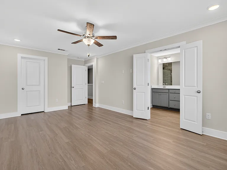 302 Cyan Ln — Photo 3