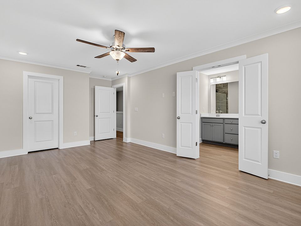 1st image of 302 Cyan Ln