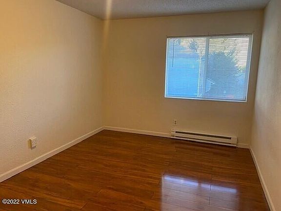 5th image of 871 W Beaver Creek Blvd Suite A18