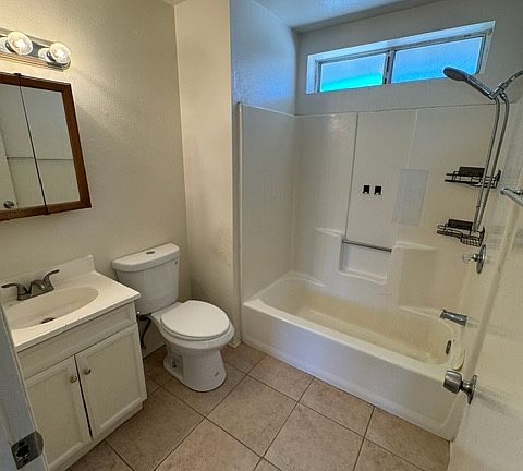 4th image of 524 W Valley Blvd APT 6