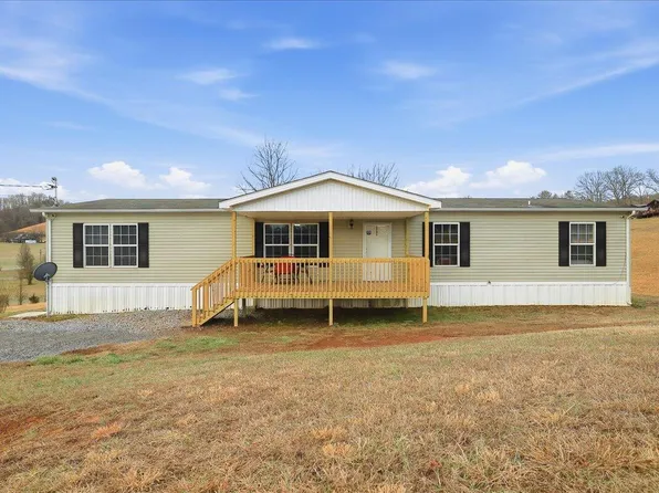 1021 Overhill Dr, Rogersville, TN 37857