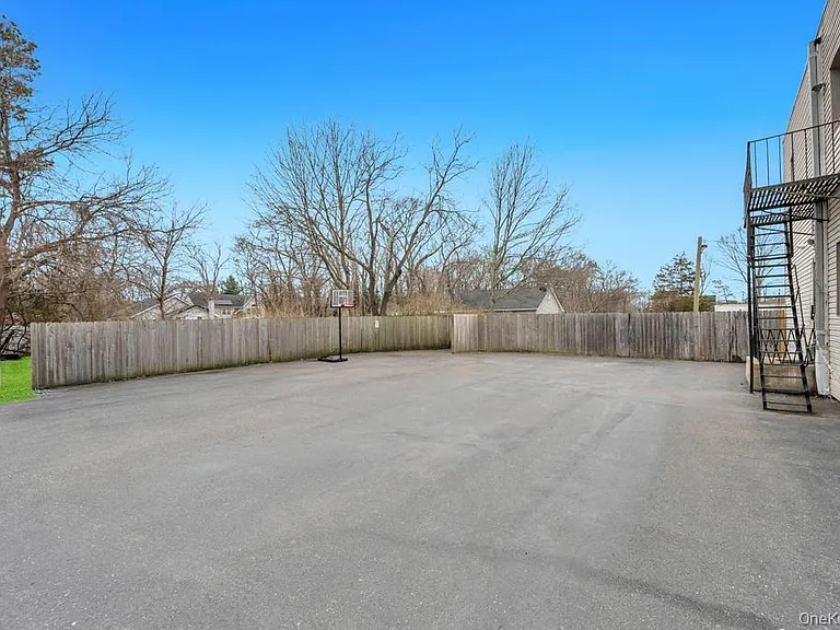 1550 Montauk Hwy #1B — Photo 21