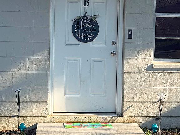 2nd image of 411 Bear Rd #B