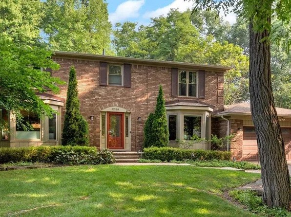 2768 Homewood Dr, Troy, MI 48098