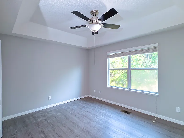 2281 Betsy Ross Ln — Photo 13