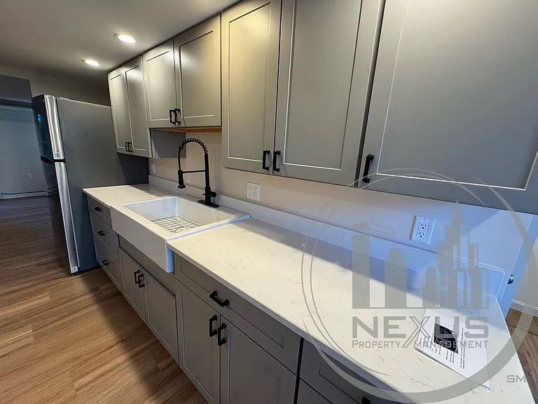 24 Alston Pl #B — Photo 4