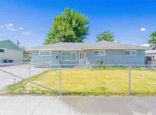 822 S Juniper Dr, Moses Lake, WA 98837