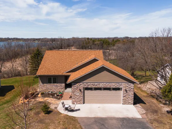 1008 Ruby St NW, Alexandria, MN 56308