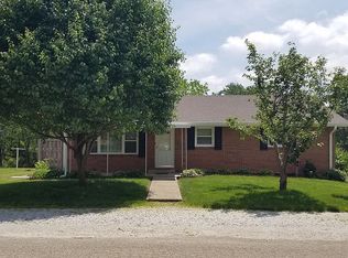 907 Meadow Ln, Alexandria, IN 46001