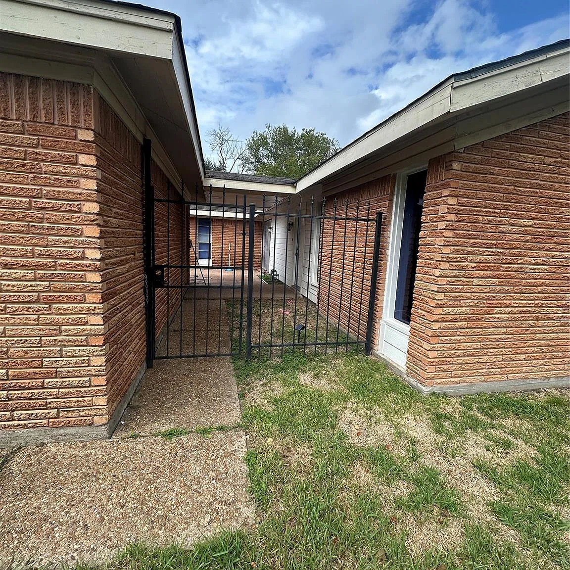 3 bed, 2.0 bath, 1643 sqft, $1,650 — Photo 4