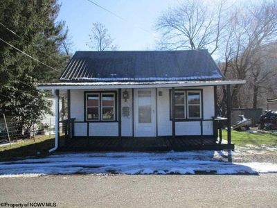 164 Armory Rd, Weston, WV, 26452