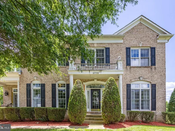 13709 Black Spruce Way, Chantilly, VA 20151