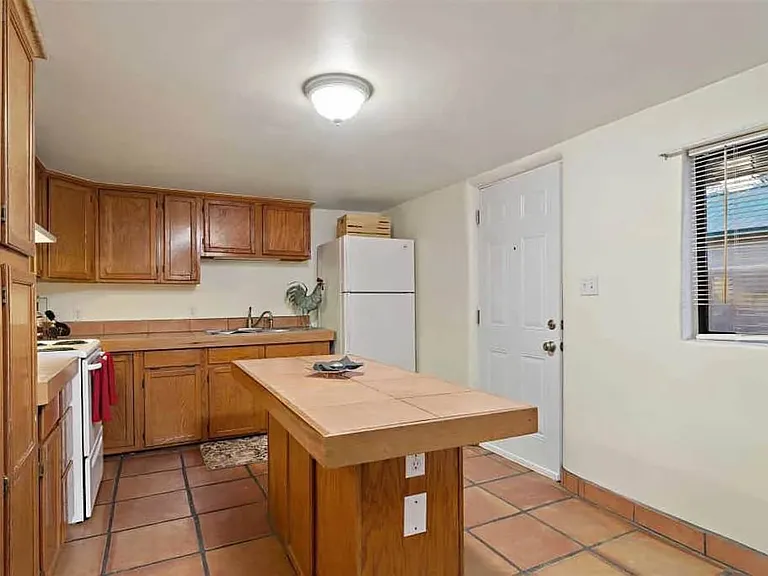 717 Camino Porvenir #C — Photo 3