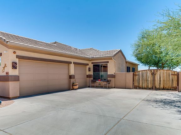 3rd image of 3865 E Galvin St