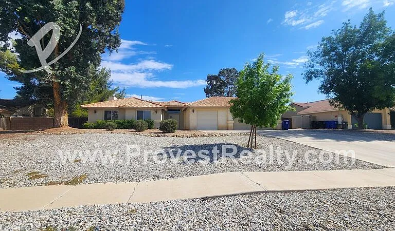 20403 Ochoa Rd — Photo 2