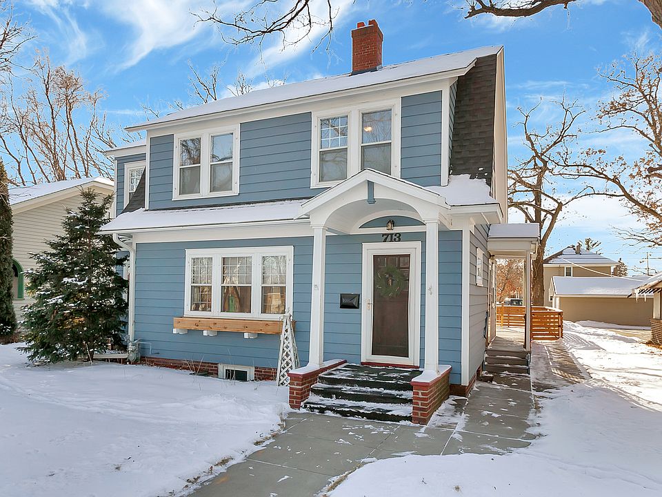 Dutch Colonial with 4 levels