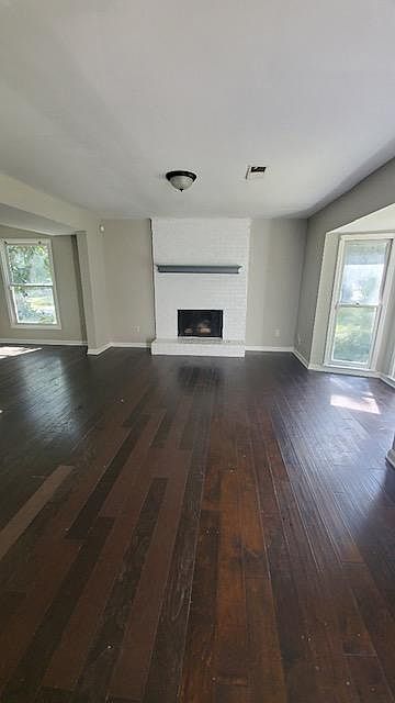 1st image of 600A Twin Brooks Way SE