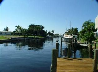 5321 Malaluka Ct, Cape Coral, FL 33904