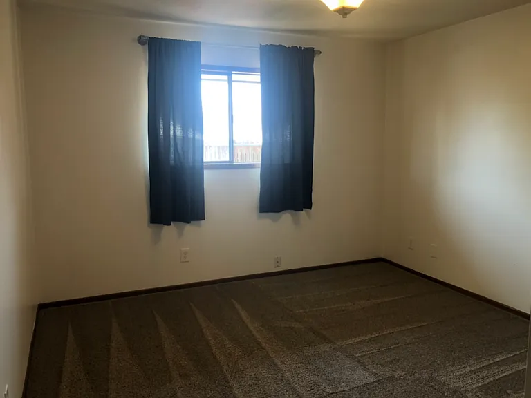407 SE 88th Ave — Photo 11