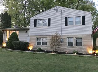 476 Spruce Rd, New Cumberland, PA 17070