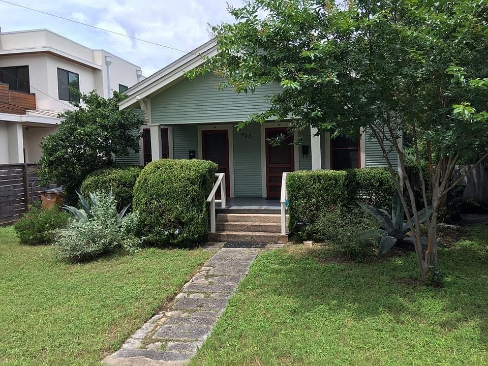 1st image of 902 W Johanna St #B