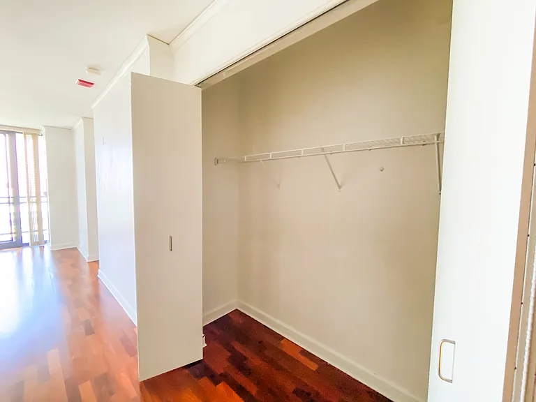 201 N Westshore Dr #1503 — Photo 4