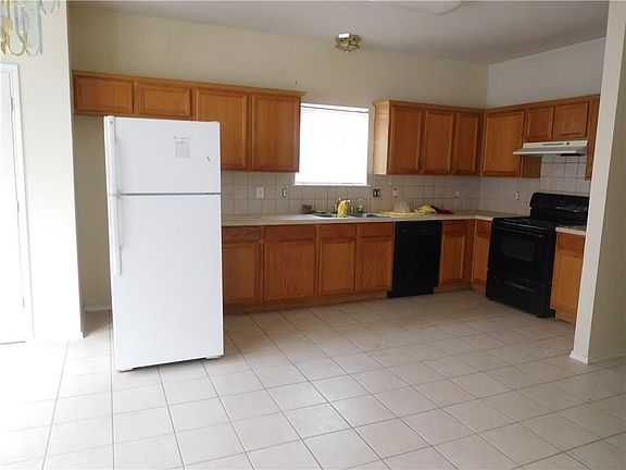 3rd image of 2836 Trailhouse Dr