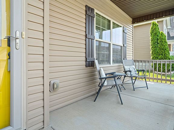5th image of 1197 Meachem Dr W