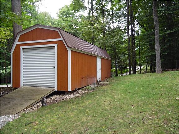 Storage Barn: Custom 30' x 12' and built by the Amish!