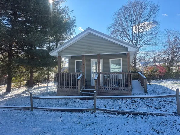 302 N Sugar St, Mc Arthur, OH 45651