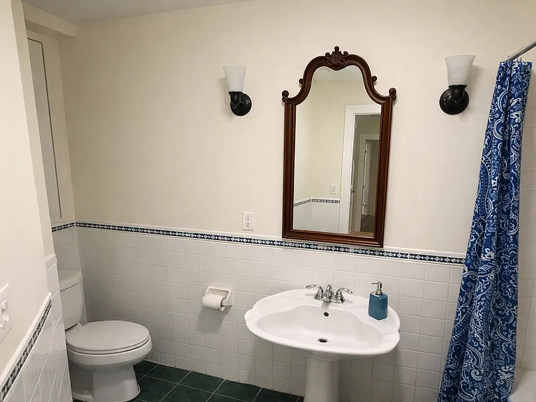 7 Oakview Ter #3 — Photo 5