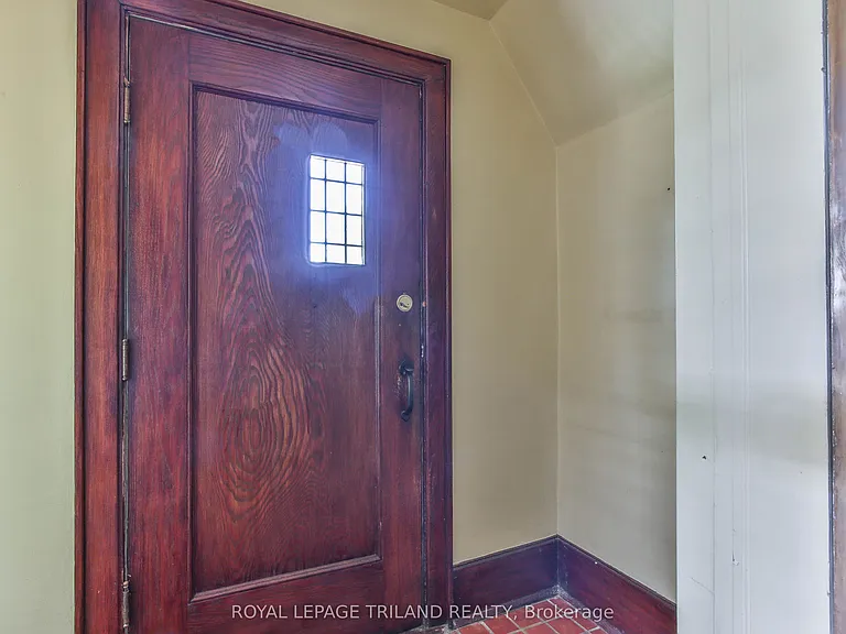 377 Cheapside St — Photo 4