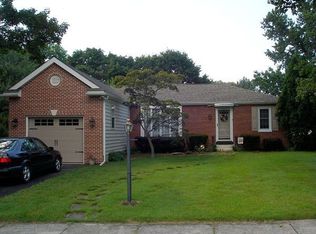 1433 Hollywood Dr, Lancaster, PA