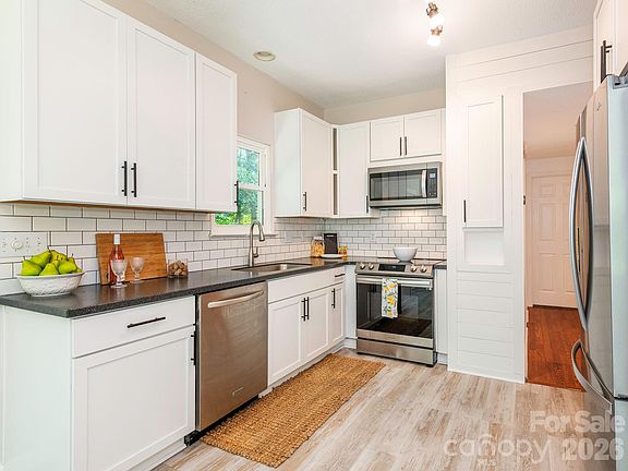5th image of 1300 Copper Creek Ln