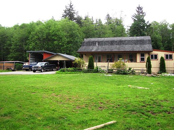 2nd image of 22772 Holgar Ct NE
