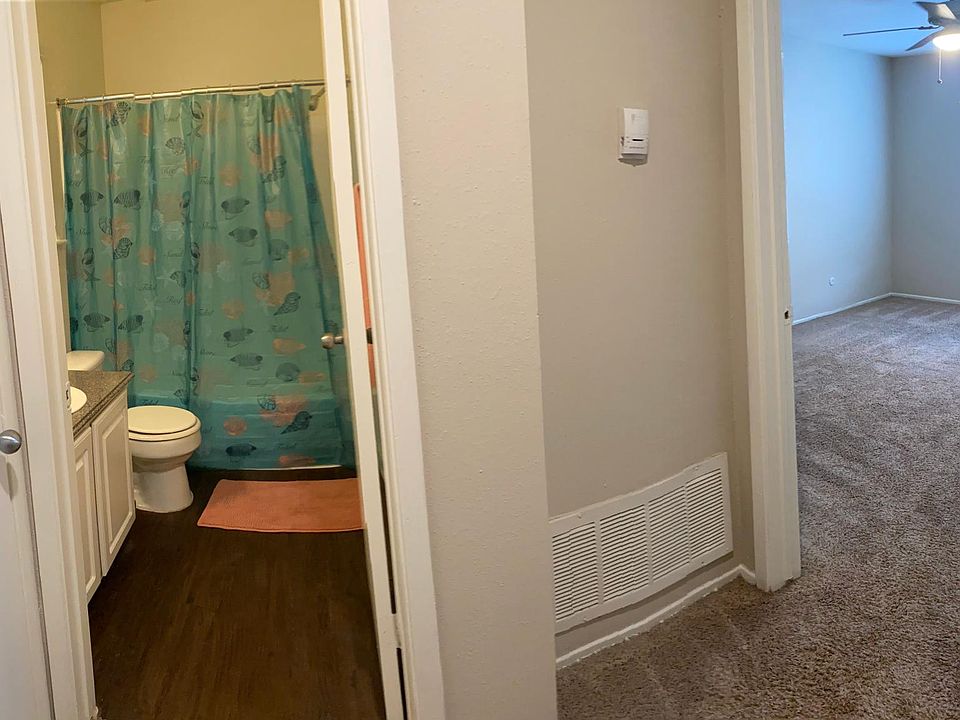 1st image of 1302 E Broadway St #126