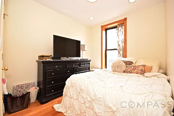 Rented by Compass | media 5