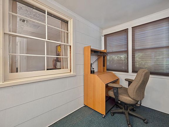 5th image of 1478 Myrtle St