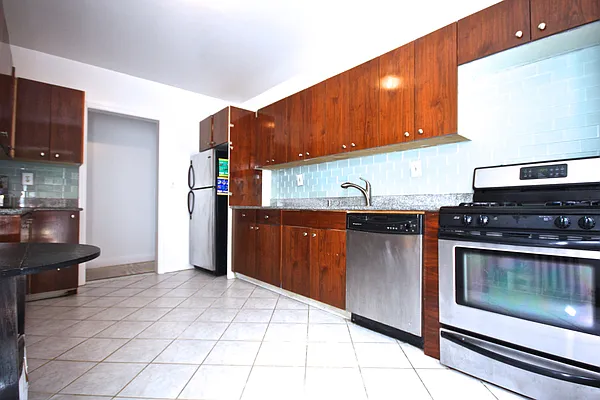 Rented by Baddour Group | media 39