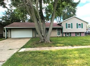 2106 E Vermont Ave, Urbana, IL 61802